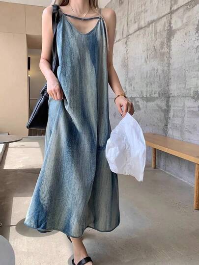 Vestido largo de tirantes de denim con estampado tie-dye para mujer, estilo holgado y desenfadado, ideal para vacaciones en la playa.