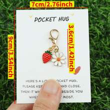 5 件/10 件简约迷你草莓和雏菊钥匙扣，附赠“口袋拥抱”鼓励卡，可爱花卉 - 钥匙和包包的水果挂饰，完美的友谊礼物，生日惊喜和日常积极提醒，汽车配件，哥特式 Y2k 万圣节配件，教师节