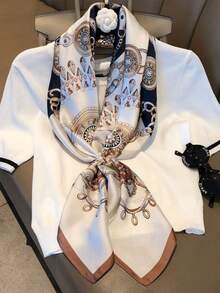 1条90厘米 x 90厘米时尚百搭多功能围巾，蓝色链条印花大方巾，防晒披肩头巾，可搭配连衣裙 - 黑與白 - 查看 4