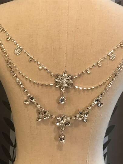 1pc Fashion Multi-Layer Tassel Shoulder Chain, White Flower Crystal Pendant Shawl Necklace, Women Accessories For Nightclub Party