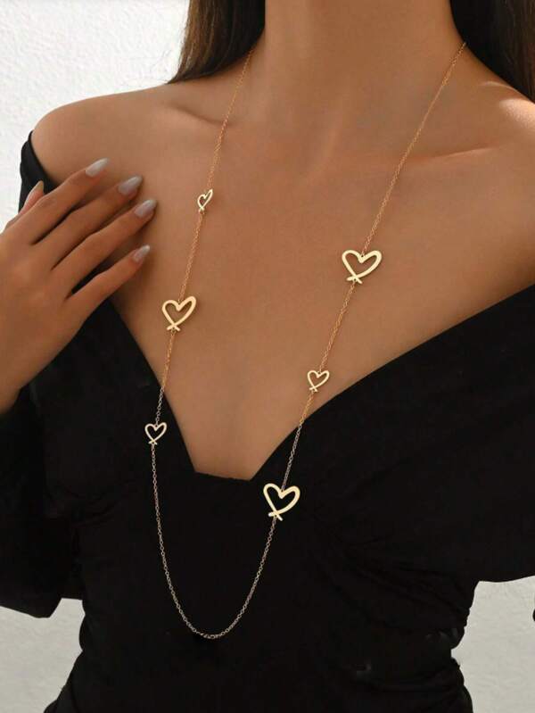Women's Long Necklace, European And American Fashion Exaggerated Spiral, Heart, Oval Pendant Sweater Chain, Versatile Daily Accessory