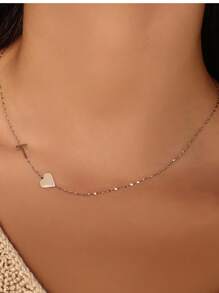 Colier din oțel inoxidabil cu 26 de litere, 1 buc., Fashion Niche, lanț de claviculă în formă de inimă, colier personalizat și versatil, placat cu aur de 18K, potrivit pentru ținute casual și de petrecere