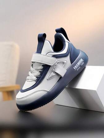 1 par de zapatos deportivos de cuero negro para niños, zapatos casuales ligeros de suela blanda para niños, adecuados para uso casual diario y correr