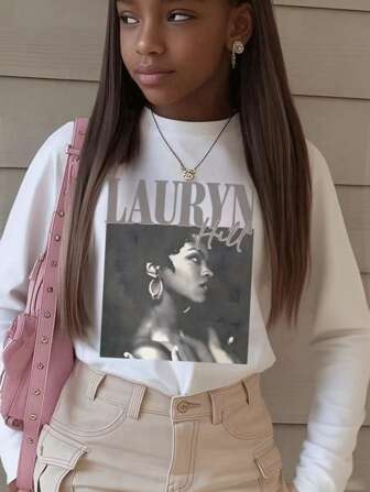 1pc Girls' Casual Printed Crew Neck Long Sleeve T-Shirt, Autumn Student Young Children's Wear Top - This Eye-Catching T-Shirt Will Definitely Make The Kids Smile, LAURYN Wearing Earrings Black