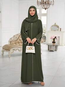 两件套 Nida 面料饰边设计头巾 + 长袍，服装套装，舒适日常穿着，适合女性春季穿着。 - 彩色 - 查看 12