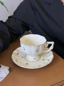 Zestaw 1 filiżanki do kawy i spodka z francuskim złotym rantem i kwiatowym wzorem, zabytkowa, ekskluzywna filiżanka do kawy z płatkami, ekskluzywny kubek deserowy, kubek na mleko śniadaniowe, talerzyk na przekąski, odpowiedni do domu, restauracji, kawiarni, cukierni, prezentu dla przyjaciół, zastawy stołowej, imprezy - Wielokolorowe - Zobacz 4