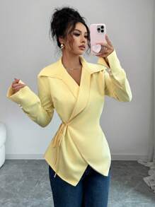 女士优雅浅黄色系带修身薄款西装外套
