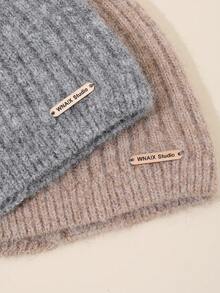 1pc Casual Wool Blend Soft Knit Hat, Vintage Chunky Pattern With Metal Decor, Fluffy & Cozy, Suitable For Gifts And Daily Wear, Autumn/Winter