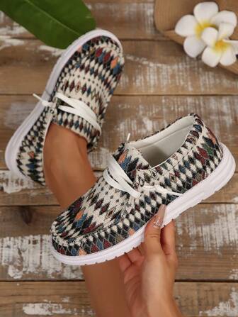 Baskets décontractées à enfiler pour femmes, avec semelle souple et légère, style low-top confortable. Chaussures de loisirs à lacets, idéales pour la maison.