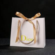 1pc DIY Party Foldable Small Gift Bag, Wedding Candy Box, Minimalist Birthday Paper Gift Bag. Simple Yet Refined, Clean And Elegant Design, High Quality. This Gift Bag Focuses Not Only On The Contents, But Also The Overall Presentation, Bound To Delight The Recipient. - Multicolor - View 9