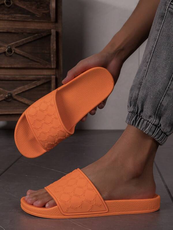 صنادل نسائية صيفية جديدة، مقاومة للتآكل وماصة للصدمات، خفيفة الوزن للاستخدام المنزلي، ناعمة وغير زلقة، مقاسات كبيرة من 36 إلى 43