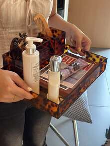 1 Stück Acryl-Tablett, französischer Mode-Schildpatt- und Leoparden-Muster Duftdiffusor-Ständer, luxuriöses Wohnaccessoire, modernes minimalistisches Design, perfekt für einen Herbst-Wohnungsauffrischung, Geschenkidee für Frauen, organisiert Parfümflaschen, Schmuck, Accessoires, hochwertige SEO-Schlüsselwörter, verleiht Eleganz an Schminktisch, Kommode, Badezimmer, Wohnzimmer, Muss-haben für stilvolle Interieurs. - Leopardenmuster - Übersicht 6