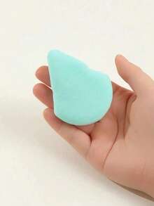 Éponge de maquillage triangulaire verte turquoise réutilisable, outil de maquillage polyvalent pour fond de teint, crème, BB crème, écran solaire, coussin et blush - alternative parfaite aux pinceaux de maquillage, libère vos mains, cadeau de Noël idéal, maquillage, pas cher, décoration de chambre, coiffeuse, voyage, chambre à coucher, accessoires de maquillage, tampon, mélangeur de maquillage, tampon de poudre, éponge de maquillage