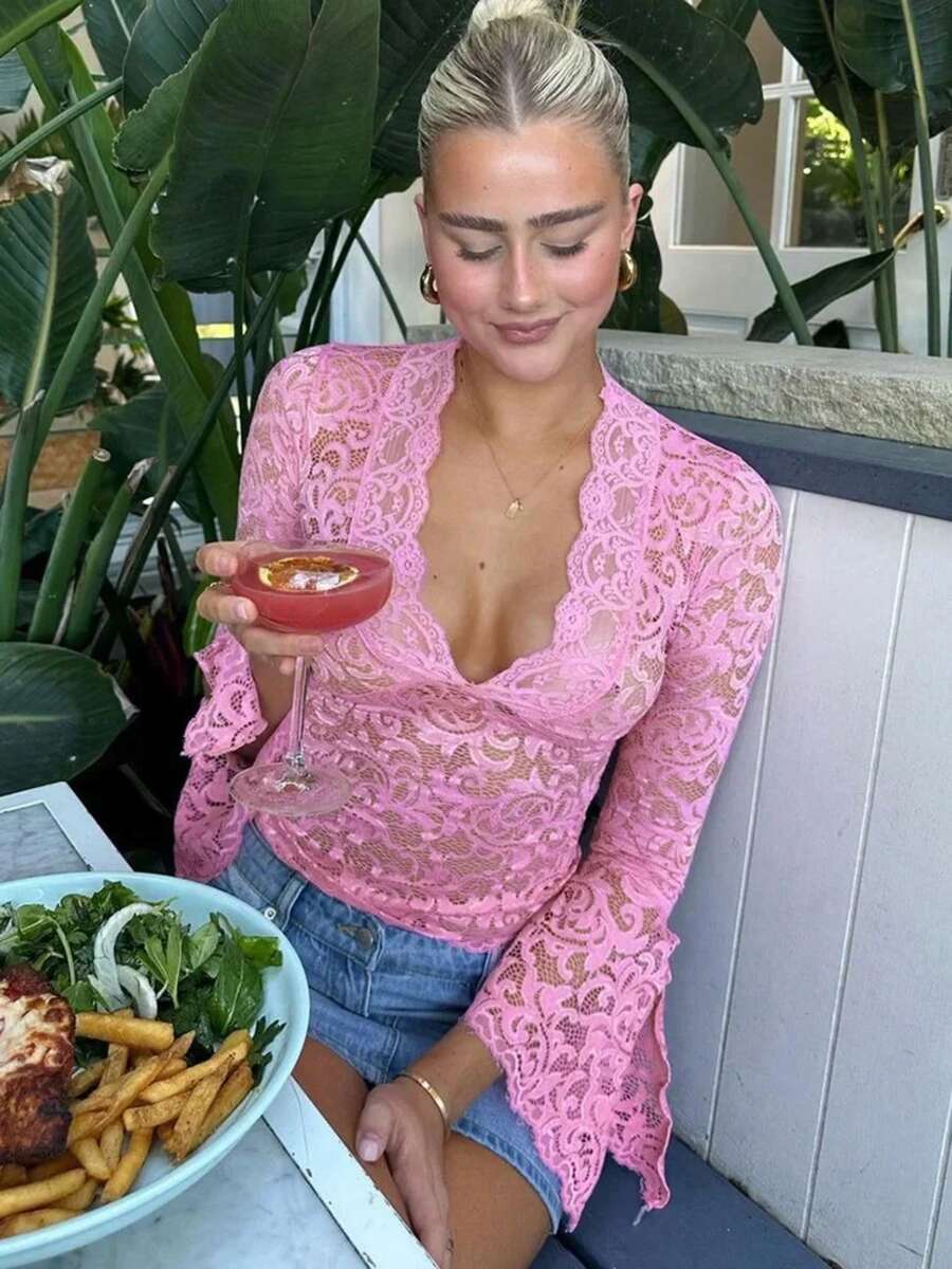 Aesthetic Lace Top Women Sexy Clothing See Through Deep V Neck Flared Long Sleeve T Shirts Party Clothes Clubwear - 粉色 - 查看 1