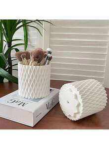 1个可旋转菱形网格化妆刷架，梳妆台收纳架 - 适用于口红、眉笔、眼影刷、散粉刷等，简约桌面文具刷架收纳架 - 彩色 - 查看 8