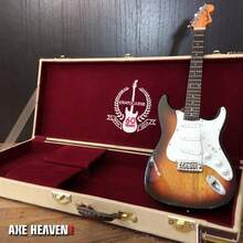 Axe Heaven Fender 60th Anniversary Stratocaster Miniature Guitar Case W Embroidered Logo Replica Collectible CASE-60-1  [COLLECTABLES] Ltd Ed, Figure, Collectible - Nhiều màu - Xem 3