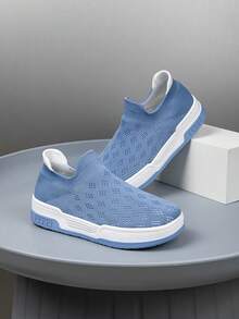 1双儿童运动鞋，透气弹力柔软减震速干轻便防滑耐穿，男女童通用，适合跑步、散步、街头风和校园风穿着。 - 藍色 - 查看 8