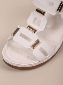 Sandali con tacco spesso intrecciati in stile retrò da donna, sandali con chiusura a fibbia e design traforato, sandali casual da giorno, da vacanza o da ufficio con tacco spesso adatti per l'estate