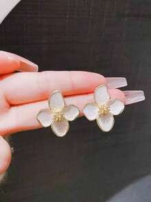 1 Necklace, 1 Pair Earrings, 4 Petals Colorful Enamel Pendant, Neurotransmitter Design Sweet And Fashionable Jewelry Set For Women, Suitable For Daily, Vacation, Party And Gift - Set - View 18