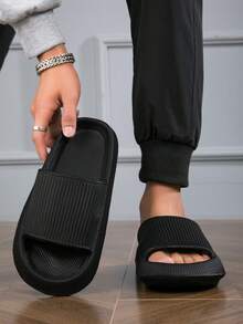 Men's Spring To Summer Home Slippers, Lightweight & Thick-Soled Black Slippers, Non-Slip Beach & Outdoor Sport Slippers For Large Feet - Black - View 7
