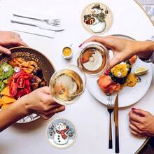 1 set/4 piezas/6 piezas Regalos de Navidad y posavasos de barro de diatomeas con diseño de muñeco de nieve, posavasos de café, decoración multiocasión para el hogar y restaurante, regalos diarios, decoración de mesa, decoración diaria, decoración de fiesta temática, como regalos de Navidad