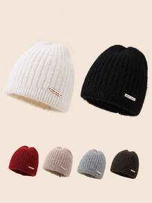 1pc Casual Wool Blend Soft Knit Hat, Vintage Chunky Pattern With Metal Decor, Fluffy & Cozy, Suitable For Gifts And Daily Wear, Autumn/Winter