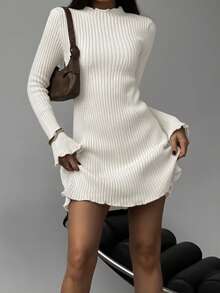 Women's New Style Mock Neck Long Sleeve Flared A-Line Hem Ribbed Slim Fit Elegant Sexy Fashionable Work Mini Knit Sweater Dress, Fall And Winter - 米色 - 查看 1