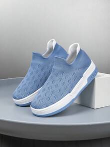 1双儿童运动鞋，透气弹力柔软减震速干轻便防滑耐穿，男女童通用，适合跑步、散步、街头风和校园风穿着。 - 藍色 - 查看 10