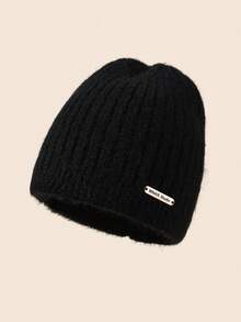 1pc Casual Wool Blend Soft Knit Hat, Vintage Chunky Pattern With Metal Decor, Fluffy & Cozy, Suitable For Gifts And Daily Wear, Autumn/Winter