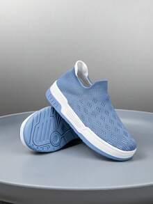 1双儿童运动鞋，透气弹力柔软减震速干轻便防滑耐穿，男女童通用，适合跑步、散步、街头风和校园风穿着。 - 藍色 - 查看 9