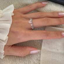 Light Luxury Fairy-Inspired Asymmetrical Waterdrop Tassel Sparkling Synthetic Zirconia Pendant Adjustable Ring - Stylish Youthful Accessory, Luxurious Designer Jewelry