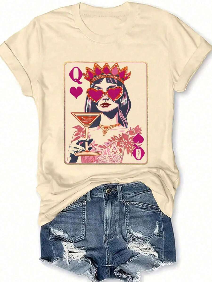 大码女款“红心皇后”图案T恤 - 休闲涤纶面料，短袖，圆领，饰有活力四射的鸡尾酒扑克牌图案，适合所有季节夏季穿着 - 杏色 - 查看 1