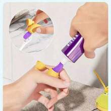 1/2 piezas - Caja para cepillo de dientes con forma de plátano - Funda reutilizable para cepillo de dientes con clip - Caja de almacenamiento de cepillo de dientes de plástico duradero - Funda protectora portátil y linda para cepillo de dientes, adecuada para viajes de negocios y uso doméstico - Adecuada para todos los cabezales de cepillo de dientes estándar - Funda protectora para cepillo de dientes en pareja (el fondo amarillo es verde, el fondo verde es amarillo)