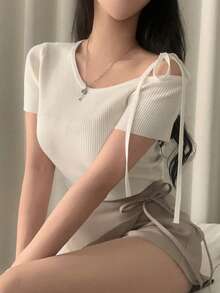 Áo len dệt kim cổ chéo thắt nơ bất đối xứng, áo mùa hè độc đáo dành cho nữ - trắng - Xem 2