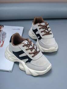 Zapatillas casuales para niños con suela cómoda, antideslizante y duradera, con bloques de color, adecuadas para todas las estaciones