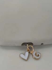 1pc White Heart-Shaped Phone Dust Plug, 26 Alphabet Dust Plug For Charging Port, DIY Phone Decor Suitable For Lightning (5-14) / Type-C