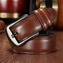 这款男士PU皮带采用优质实心皮革制成，表面带有龟裂纹理，提升您的自信和气场。适合商务休闲和正式场合，也是送给男友、父亲或其他场合的绝佳礼物。完美适用于日常穿着、时尚穿搭、户外度假、运动和街头服饰。也适合作为圣诞节礼物。男士皮带 - 512 - 查看 15