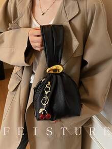 女士 PU 皮革纯色云朵褶边装饰迷你手提包，带金属五金拉链开合，适合日常和户外使用，带樱桃装饰 - 黑色 - 查看 5