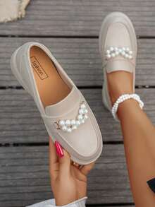 Women's Thick Sole Solid Color Loafers, Fashionable College Style Metal Pearl Loafers, Comfortable And Lightweight Shoes Black Retro French Thick Sole Mary Jane Shoes For Women, New Style Suitable For Dresses, Low Vamp Shoes