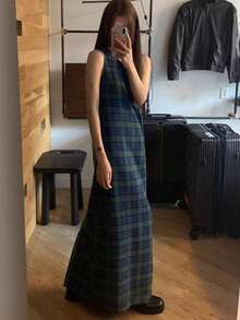 复古不落俗套圆领宽松露背开衩格子无袖连衣裙女