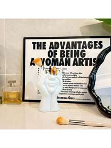 1pc "Artistic Face Vase" White Sculpture Style Decor | Ins Desk Organizer (Makeup Brush Holder/Pen Holder) | Cosmetic Storage Box | Succulent Planter | Home Decor/Gift | Waterproof & Easy To Clean