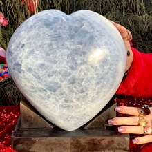 1 件波西米亚海蓝宝石心形水晶装饰 - 珠宝、家居装饰和特殊场合、节日礼物、舒缓的蓝色色调、光滑的纹理适合冥想、瑜伽、精神和装饰水晶礼物、优雅的宝石、光泽的表面、精神装饰