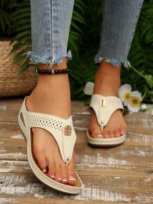 Summer New Metal Beach Thong Sandals For Women, Platform Wedge Comfortable Flip Flops, Retro Beach Creative Toe Post Slippers, Fashionable And Versatile Transparent Thick Bottom Sandals - White - View 6