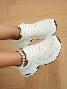 撞色纯色学院风休闲女鞋，春秋新款运动鞋，厚底坡跟增高学生鞋，网布和皮革拼接系带时尚运动鞋，户外步行慢跑鞋，建议欧美顾客选购大一码。 - 米色 - 查看 1