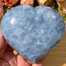 1 件波西米亚海蓝宝石心形水晶装饰 - 珠宝、家居装饰和特殊场合、节日礼物、舒缓的蓝色色调、光滑的纹理适合冥想、瑜伽、精神和装饰水晶礼物、优雅的宝石、光泽的表面、精神装饰
