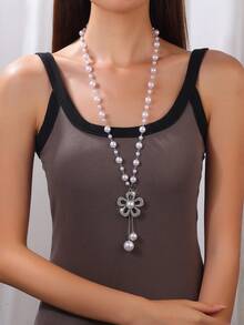 1 chiếc vòng cổ hoa hợp kim kẽm đính ngọc trai giả thủ công, thích hợp cho trang phục hàng ngày của phụ nữ - Bạc - Xem 2