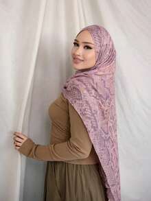 1件女士波西米亚风动物纹莫代尔头巾，秋冬街头情侣围巾，适合日常佩戴，可搭配长袍。