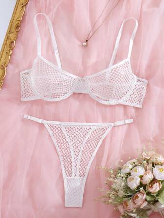 Nuevo conjunto de lencería sexy de 2 piezas con diseño encantador de malla calada y pantaletas sexy