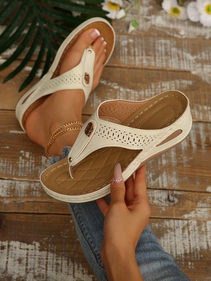 Summer New Metal Beach Thong Sandals For Women, Platform Wedge Comfortable Flip Flops, Retro Beach Creative Toe Post Slippers, Fashionable And Versatile Transparent Thick Bottom Sandals - White - View 1