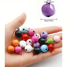 50 piezas de cascabeles de cuentas de colores para collar de mascota - Cascabeles multicolor de 1/2 pulgada con diseños festivos de Navidad y vacaciones, suministros de manualidades para hacer joyas, decoración del hogar, coronas, guirnaldas, adornos, campanas navideñas, accesorio para coronas, diseño juguetón, colores vibrantes